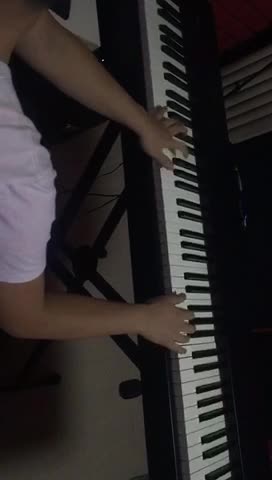 阳光橙肉 发布了一个钢琴弹奏视频，爱要怎